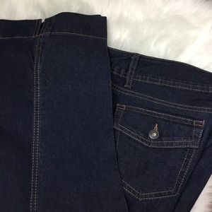 BANDOLINOBLU Dark Wash Denim Capris